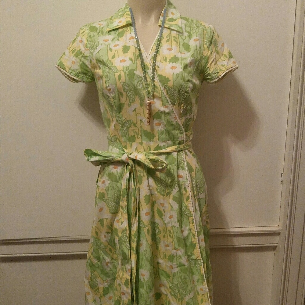 Lilly Pulitzer wrap dress sz. 2